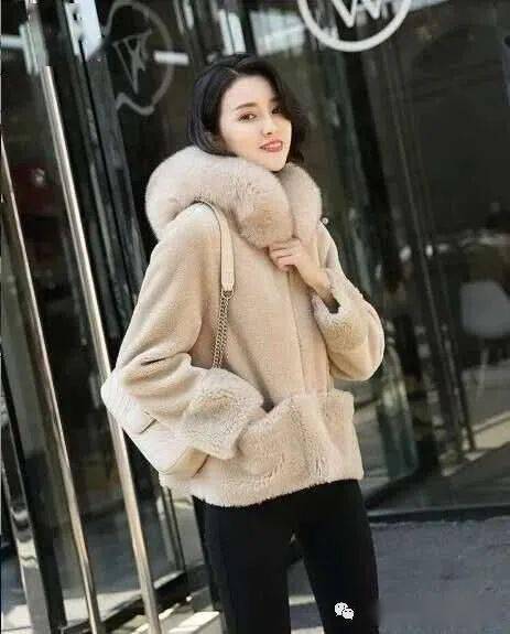 服装|马龙美女们,太漂亮了!上千款新款服装低价大甩卖!