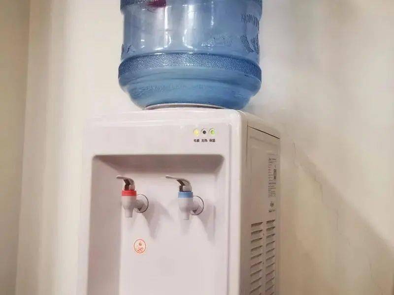 加湿器加自来水还是纯净水好 f964c90096de4f7cbeedbb5acd9bd891.jpeg