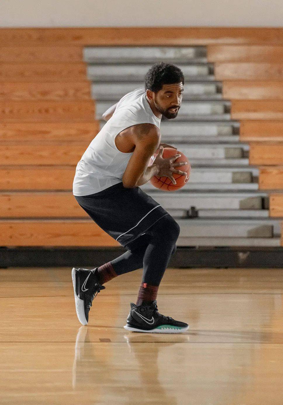 用4 双不同主题的 kyrie 7,带你了解不一样的凯里·欧文