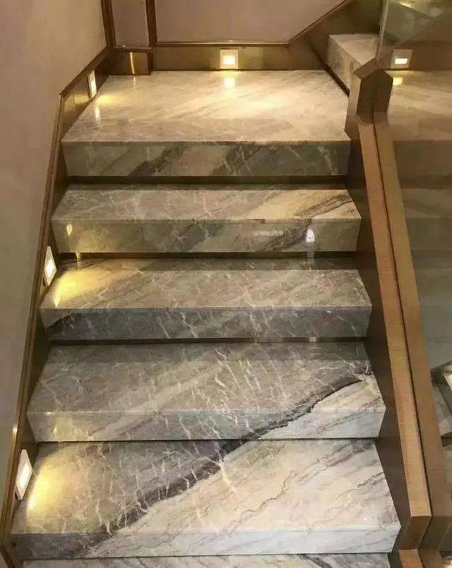 大理石楼梯如何设计既美观又实用