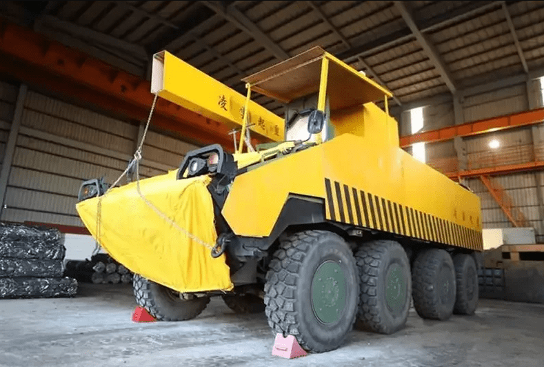 台军：“我是起重机，我是起重机”