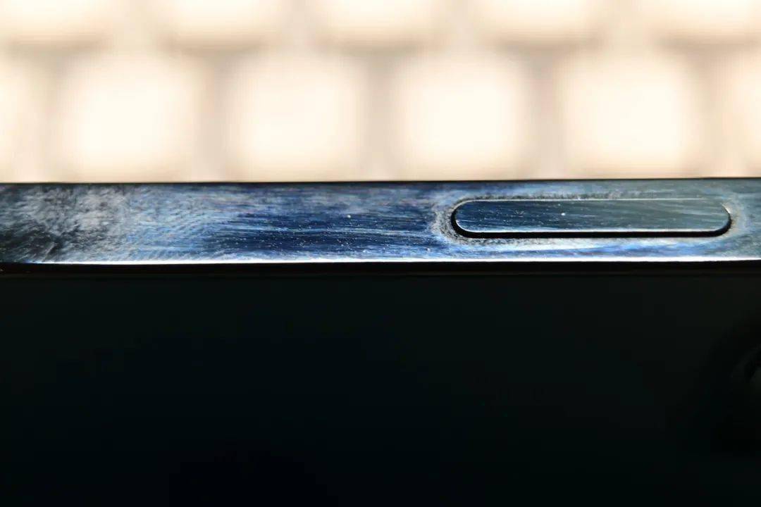 多高扔下去才会碎？iPhone 12 Pro缺点列表