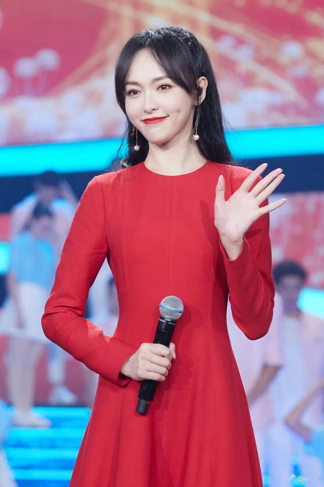 感觉|刘诗诗、宋茜都在画的秋冬暖阳妆，谁不爱呢？