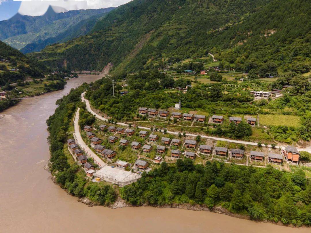 怒江州贡山县双拉村
