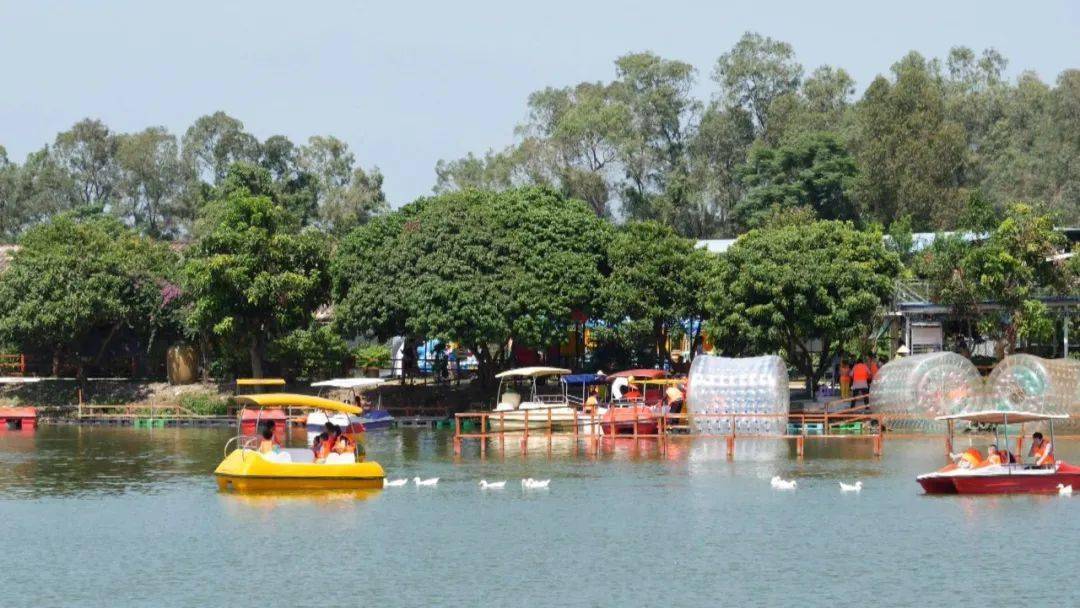 2020北海旅游景点排名_北海旅游回暖明显,银滩景区排起长队进入海滩了