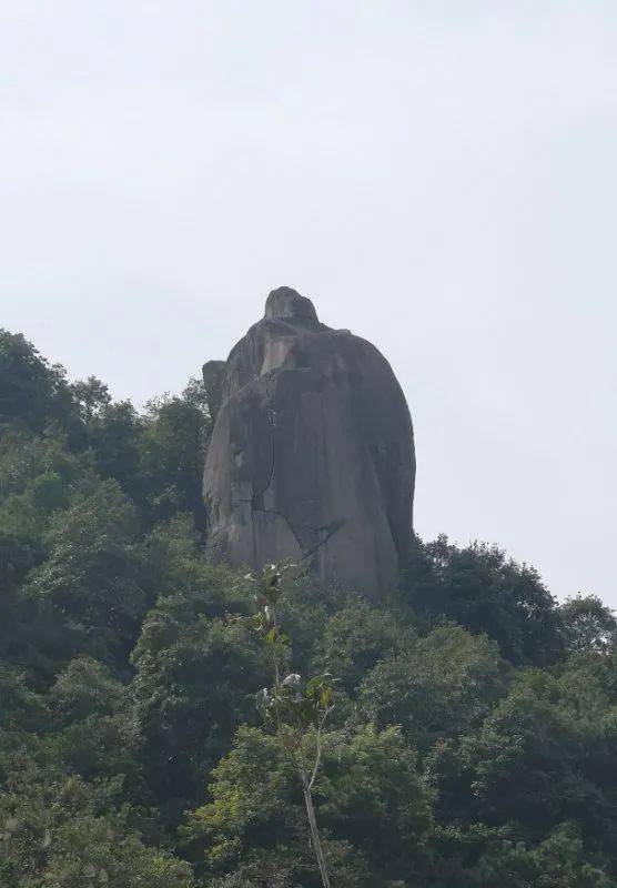 饶平新塘镇乌洋山上有奇景!