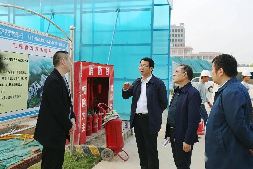 杨曙光深入调研城区各医疗机构