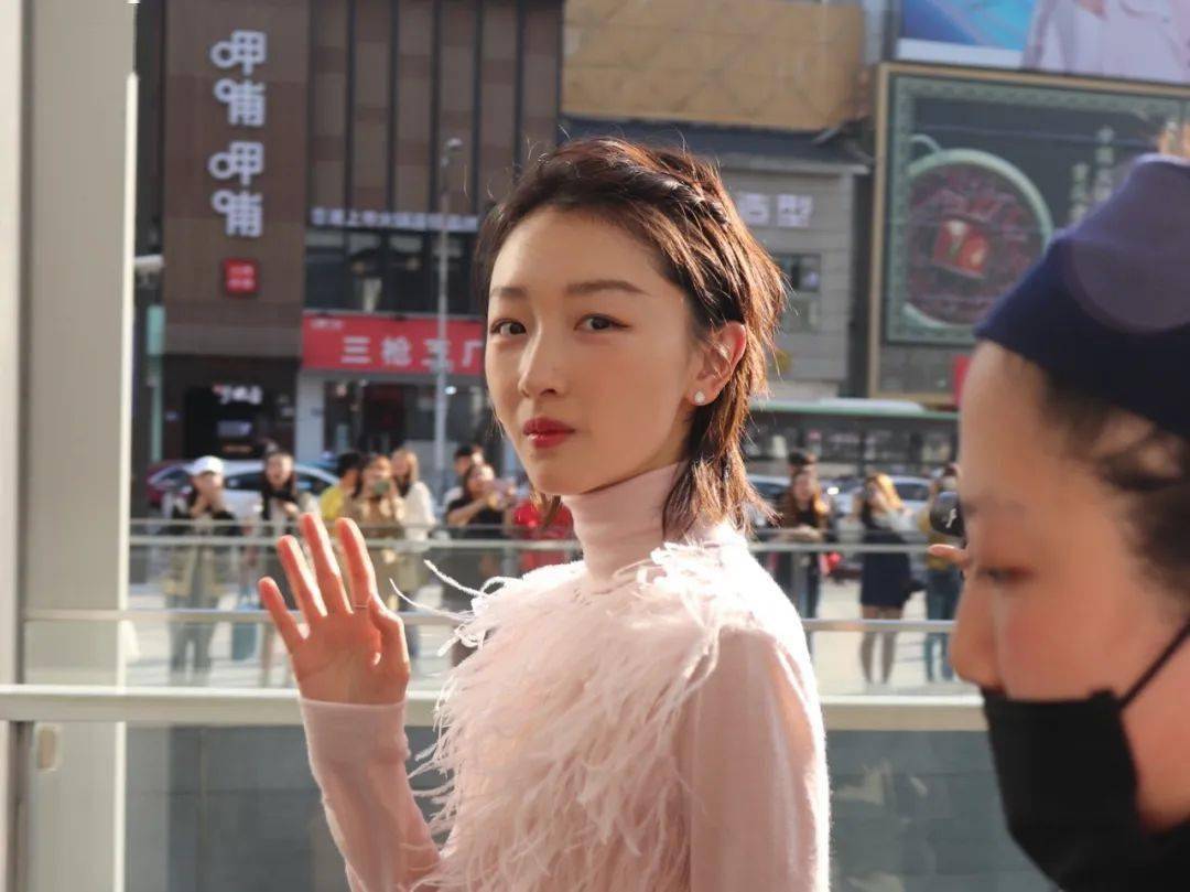 皮肤|狂吃火锅不长痘，这位影后太拉仇恨！