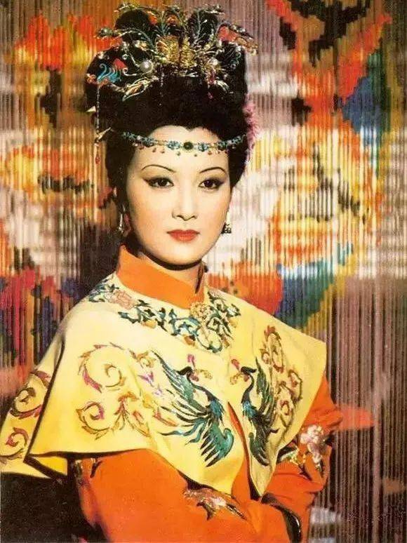 黛玉|“家暴妆”爆火？明明三十年前的她们，才是真正的美妆达人！