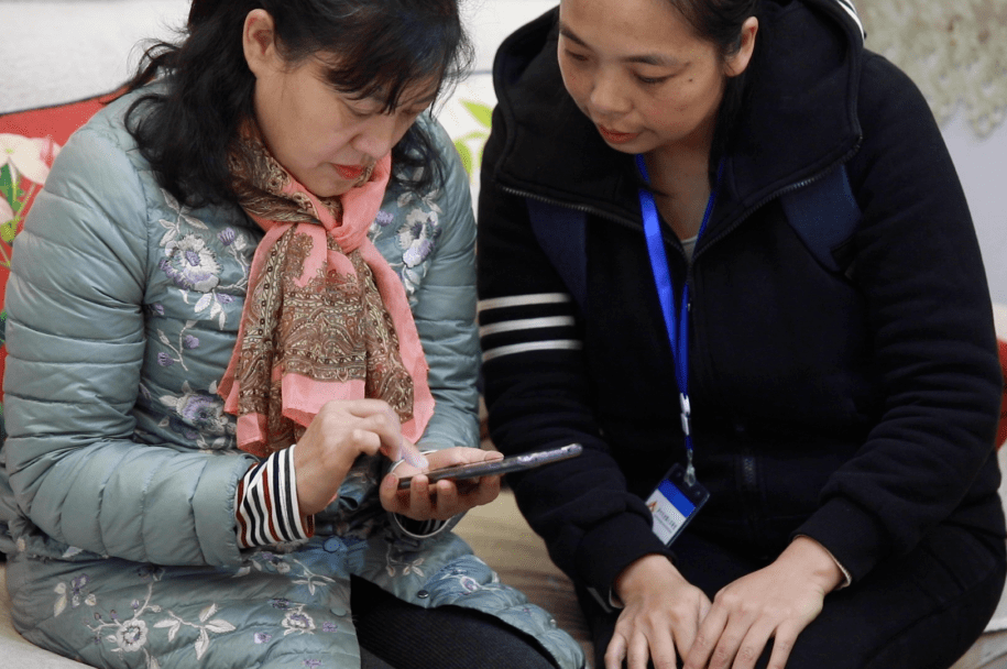 人口普查员工资多少一个人_一个人的图片孤独图片(2)