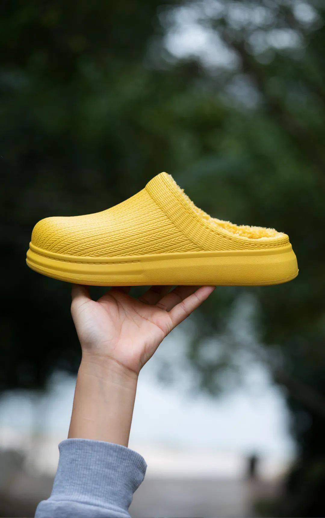 鞋底|今年这双“会发热”拖鞋火了！每走一步都在享受