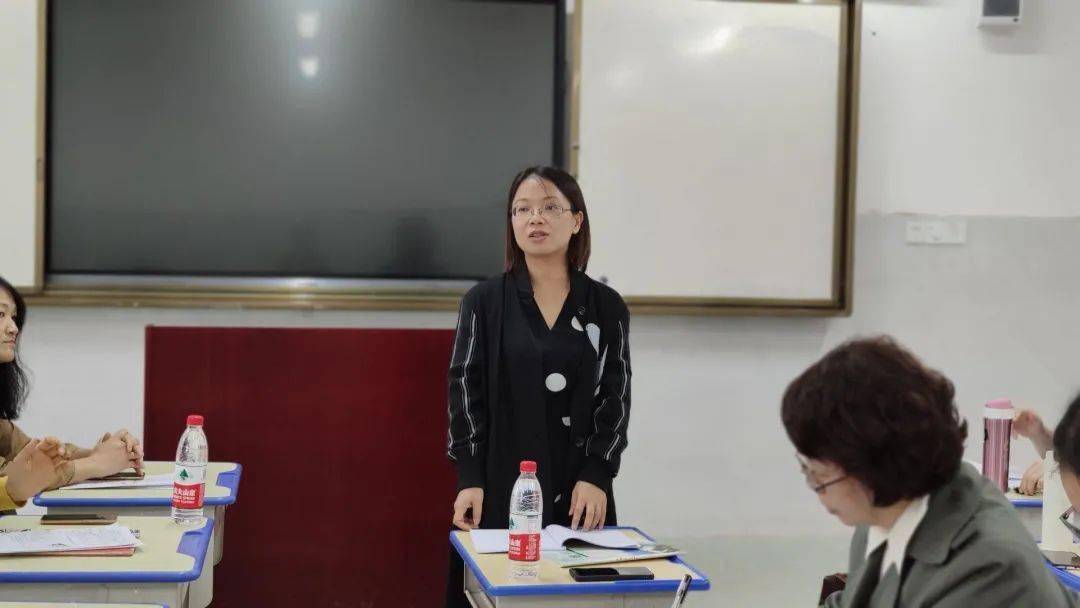 亮课堂展风采共成长南宁市第一中学举行地理实习老师汇报课活动