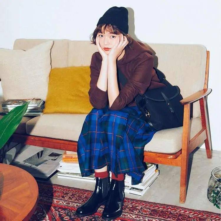 怎么搭配半身黑白格子裙 c8ec258747314a88970ca9a526fa6739.jpeg