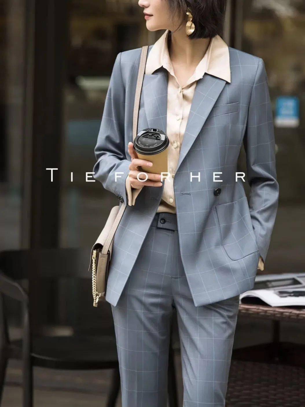 初代网|伪豪门！爱艳压！初代网红晚晚也能逆袭翻身？