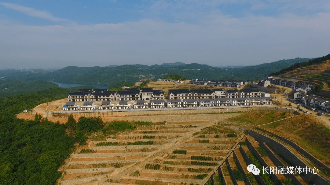 板桥铺安置点最后一批移民搬迁户认领宅基地