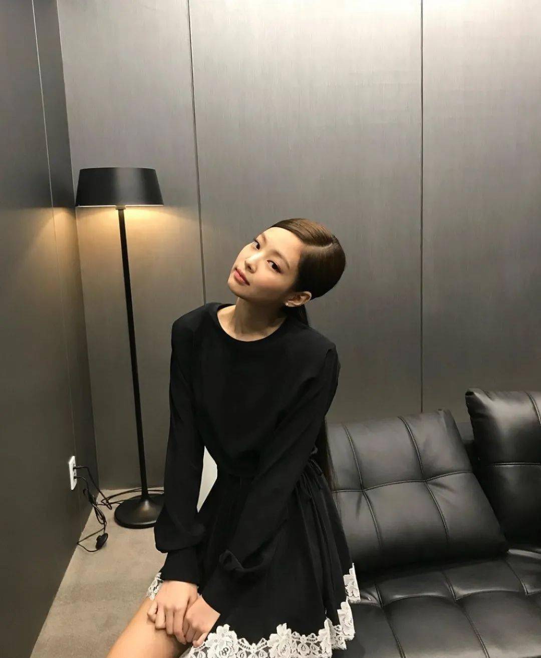 头发|Jennie精致到头发丝的秘密，终于被我扒出来了！