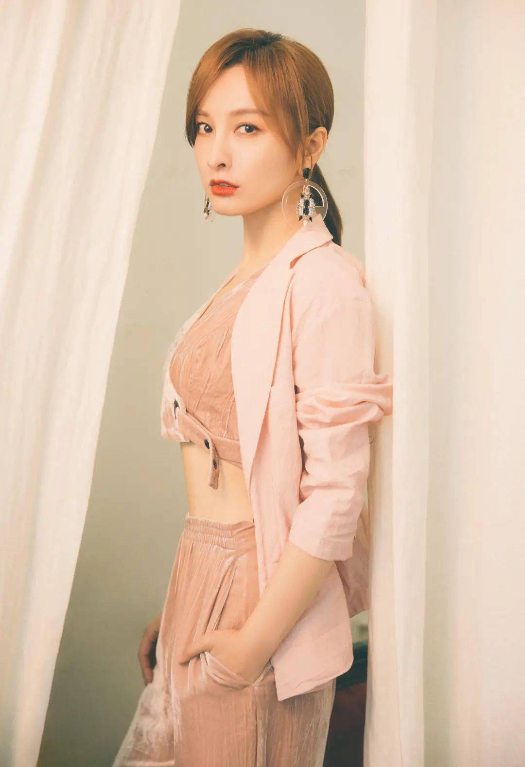 嘴唇|不用等出书，鞠婧祎的变美秘籍我搞到了！