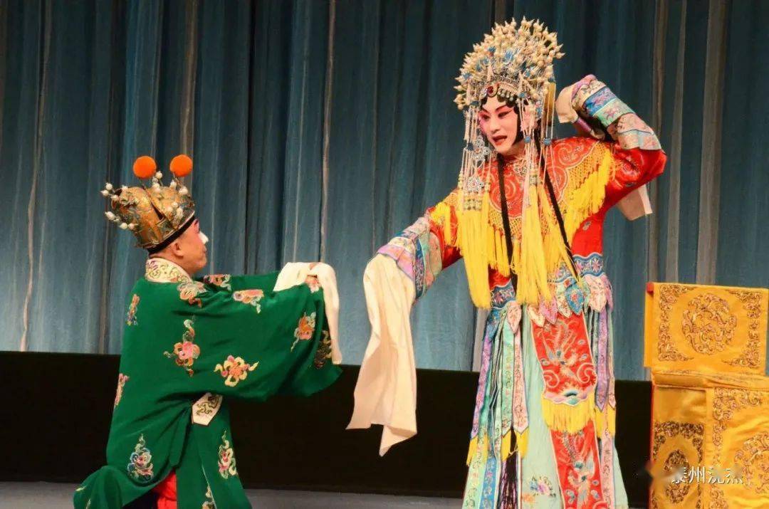 京剧道场 11-04 08:12 订阅 国家京剧院旦角演员刘铮先生10月23日随