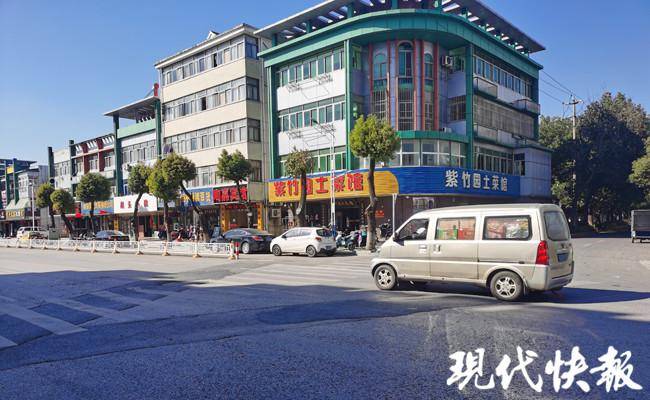 捡狗？偷狗？小伙叫屈：家里已有两条，何必再偷