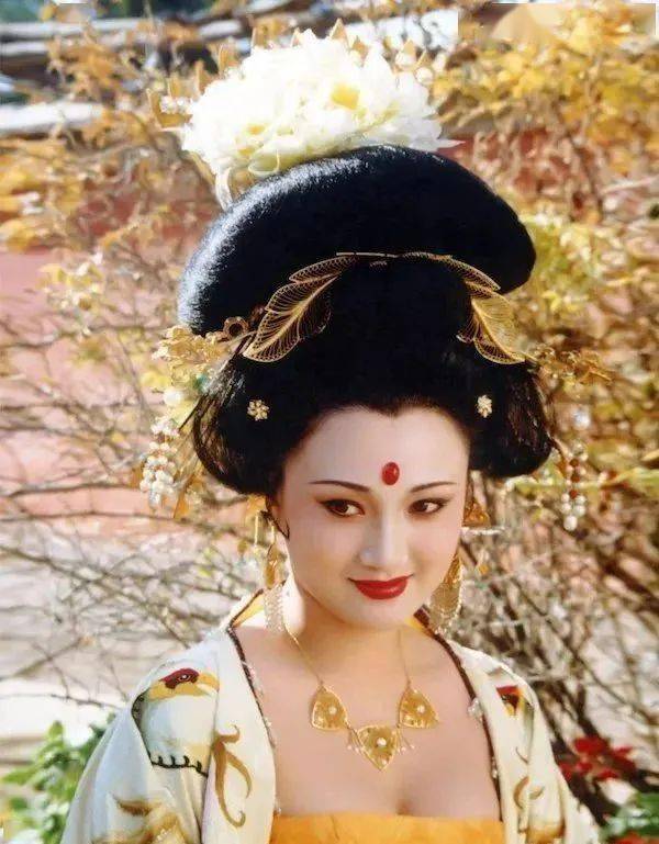 造型|谁来拯救越来越丑的古装剧？观众：中国电视剧，都被网红审美害惨了！