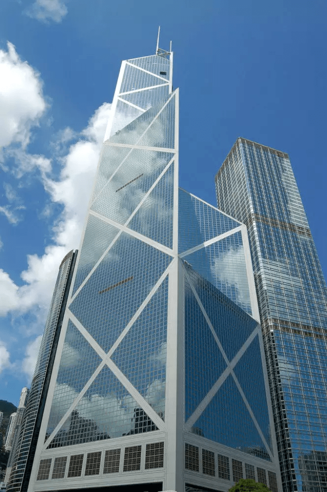 贝聿铭设计的香港中银大厦(图源:建筑邦)