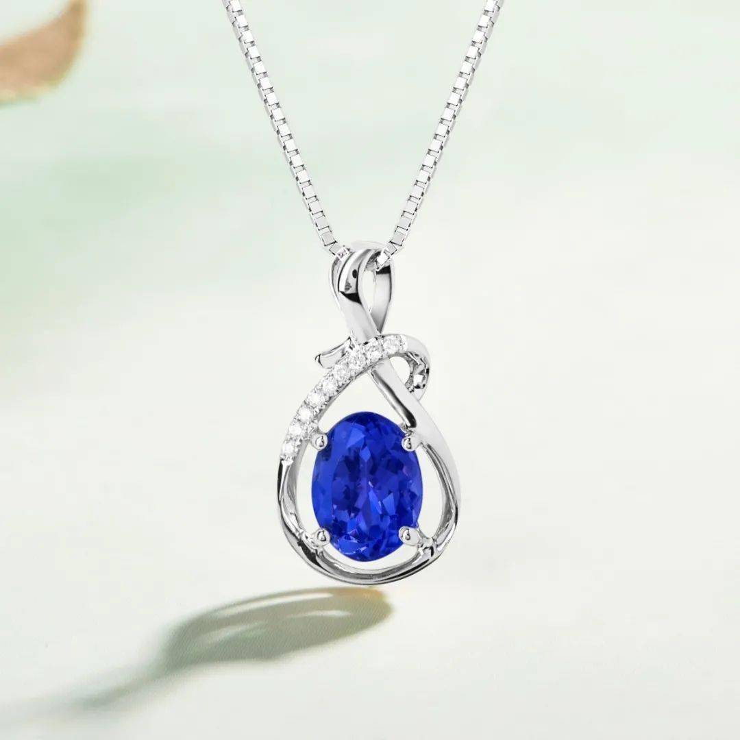 宝姐|宝姐：家有4妻30娃的他，挖出3块坦桑石获利77.44亿！这石头真致富……