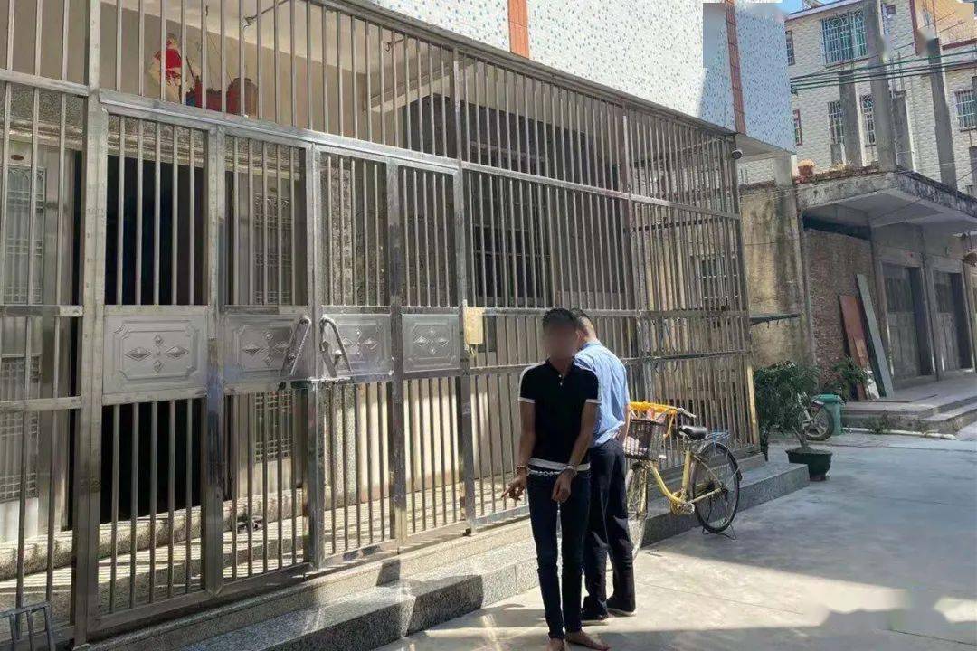 柯某涛,20岁,在潮南某公寓附近被抓