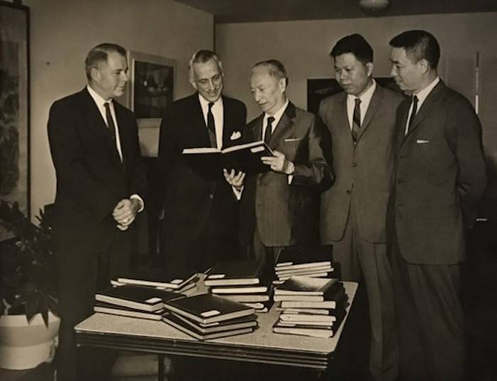 程健|哥大东亚图书馆馆长程健：数字化再现尘封的历史