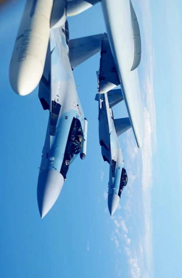 从“米格-15”到“歼-20”│一张长图见证人民空