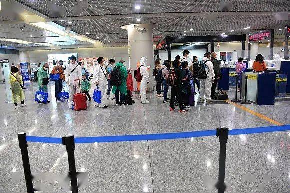 跨国流动人口_跨国资本流动(3)