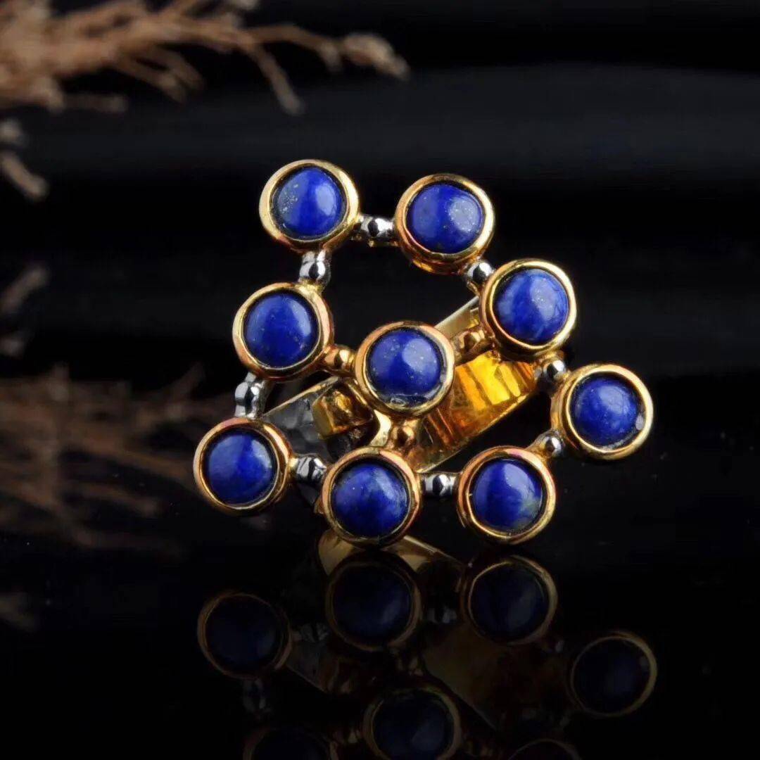 蓝色|这个色系的珠宝，高级温和又迷人，每一种都是美哭的节奏！