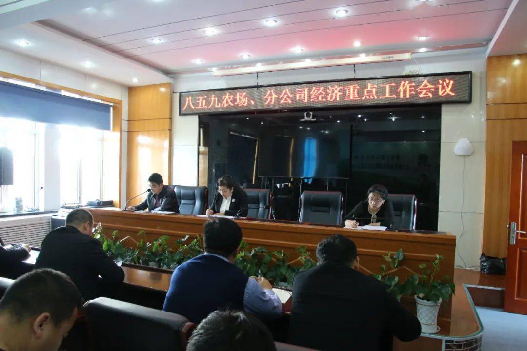 财务部总监 e68b73a0f2e64b258f0d788996b809cc.jpeg