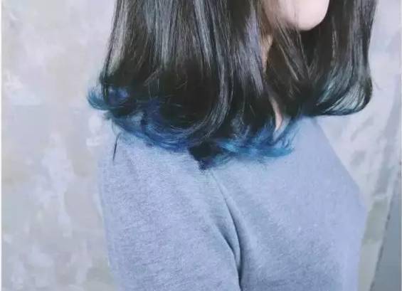 发型|最流行的“裙摆染”发型，美到你了吗？