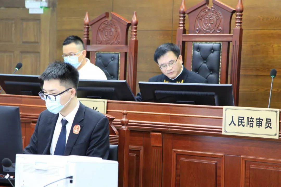 原龙港镇资规局副局长林志耀被判4年,罚20万!