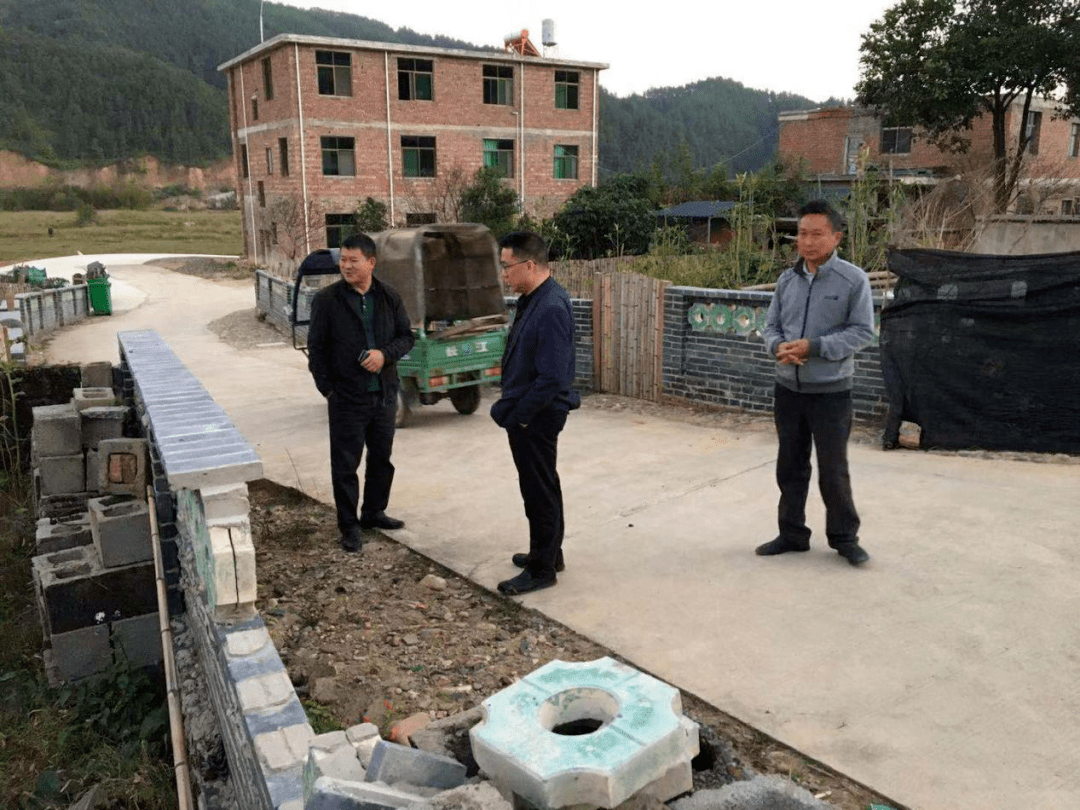 麟潭乡人口_麟凤乡(2)