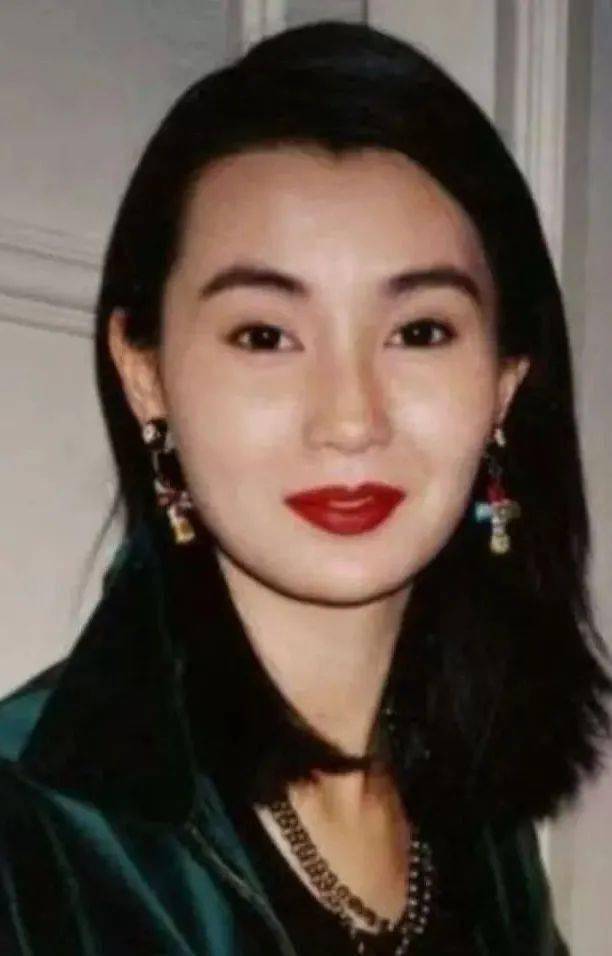 sina|想做氛围感港风美人？我帮你整理了一份超容易上手的教程！