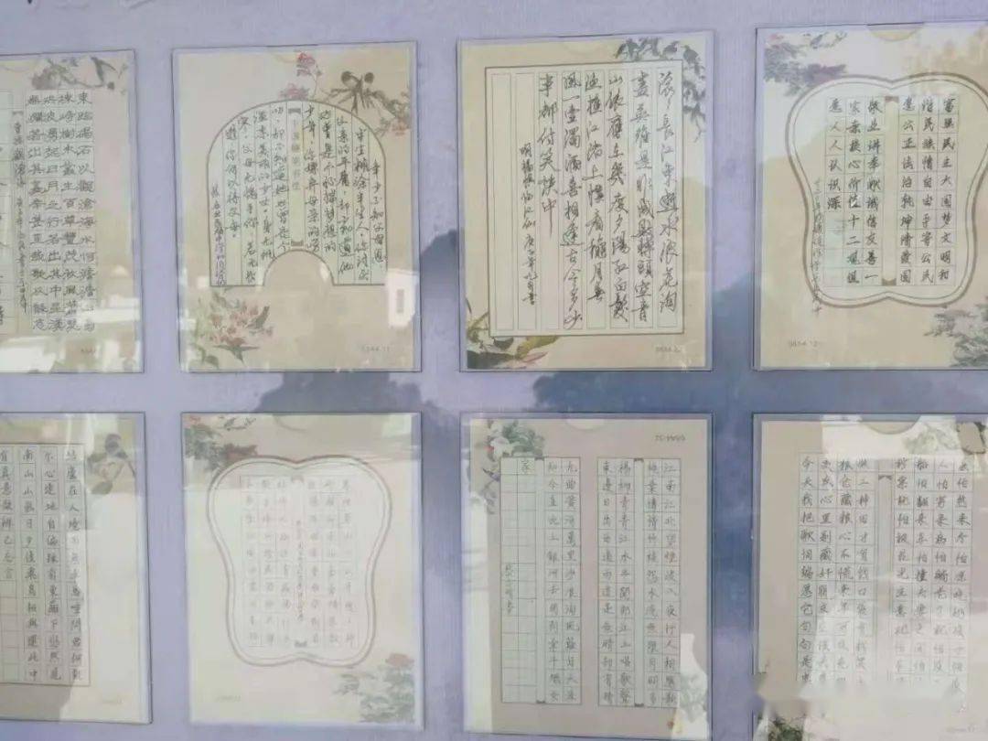 红色书画耀校园 ——乐业县民族中学开展《红色传奇》