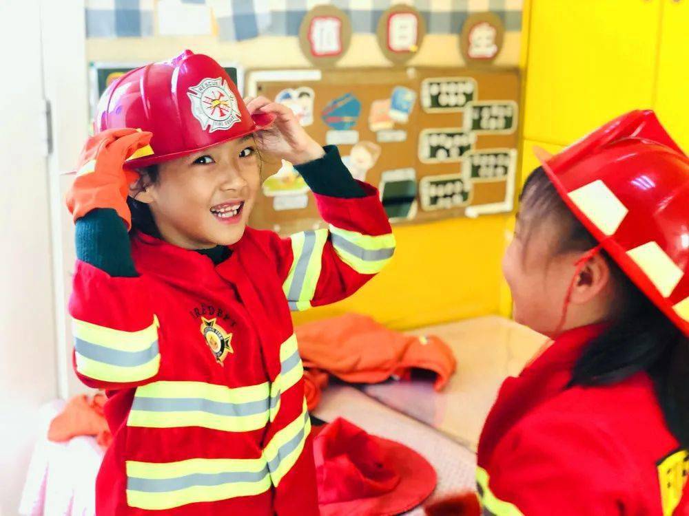 "戏"说童年,"域"见美好—— 昭通市幼儿园第一届游戏节之室内区域游戏