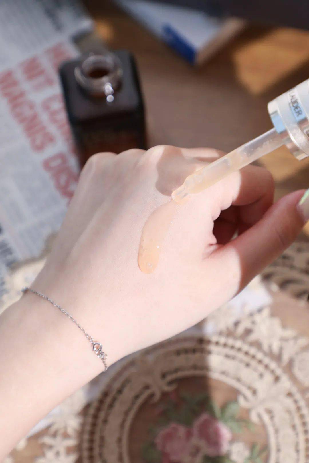 精华|惊了！小棕瓶平替竟然上位成功？