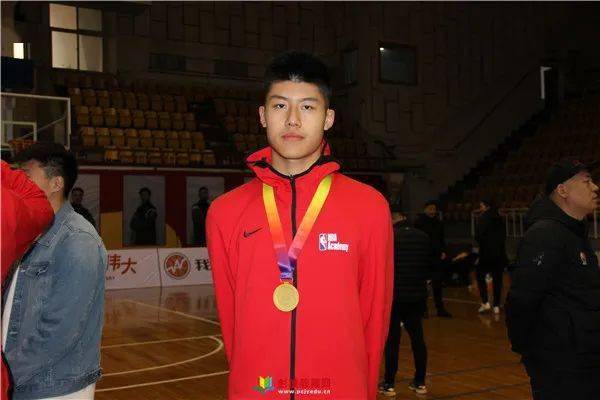 u15排行_震撼!U15组世界排名第一,来自金华的“国乒天才”,横扫对手,获...(2)