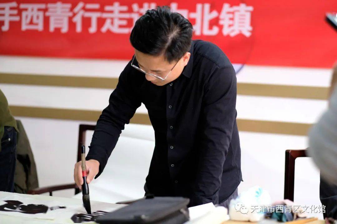 【十九届五中全会学习专栏】学习贯彻五中全会精神"学四史 铭心志 践