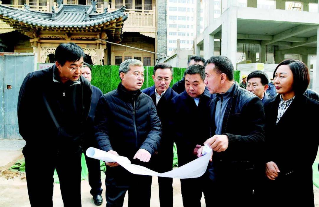 罗清宇深入钟楼街片区提质改造,双塔公园建设现场调研