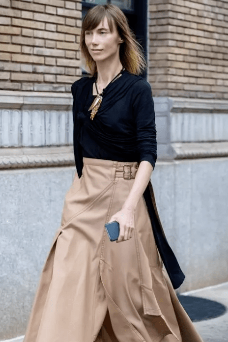 驼色|比驼色更好穿，今年冬天“奶茶色”火了！！