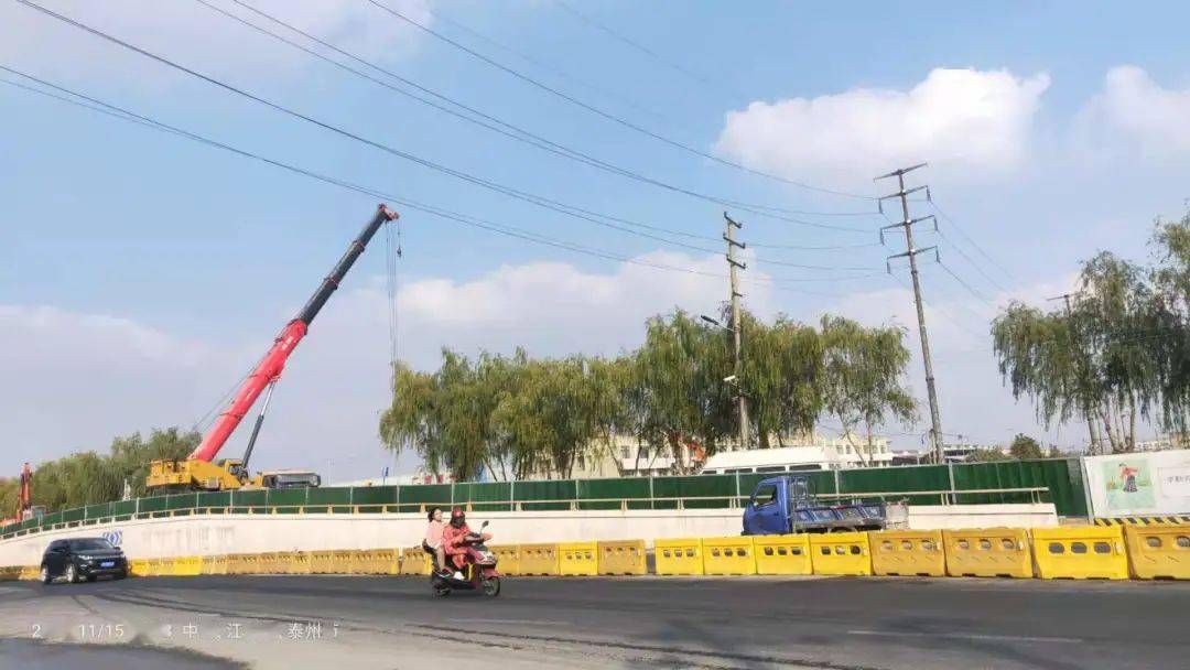 戴南gdp_中国gdp增长图