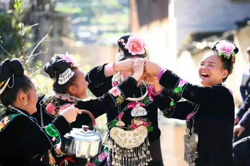 雷山县有多少人口_贵州雷山暴雨引发山体滑坡:一家六口被困一人遇难(2)