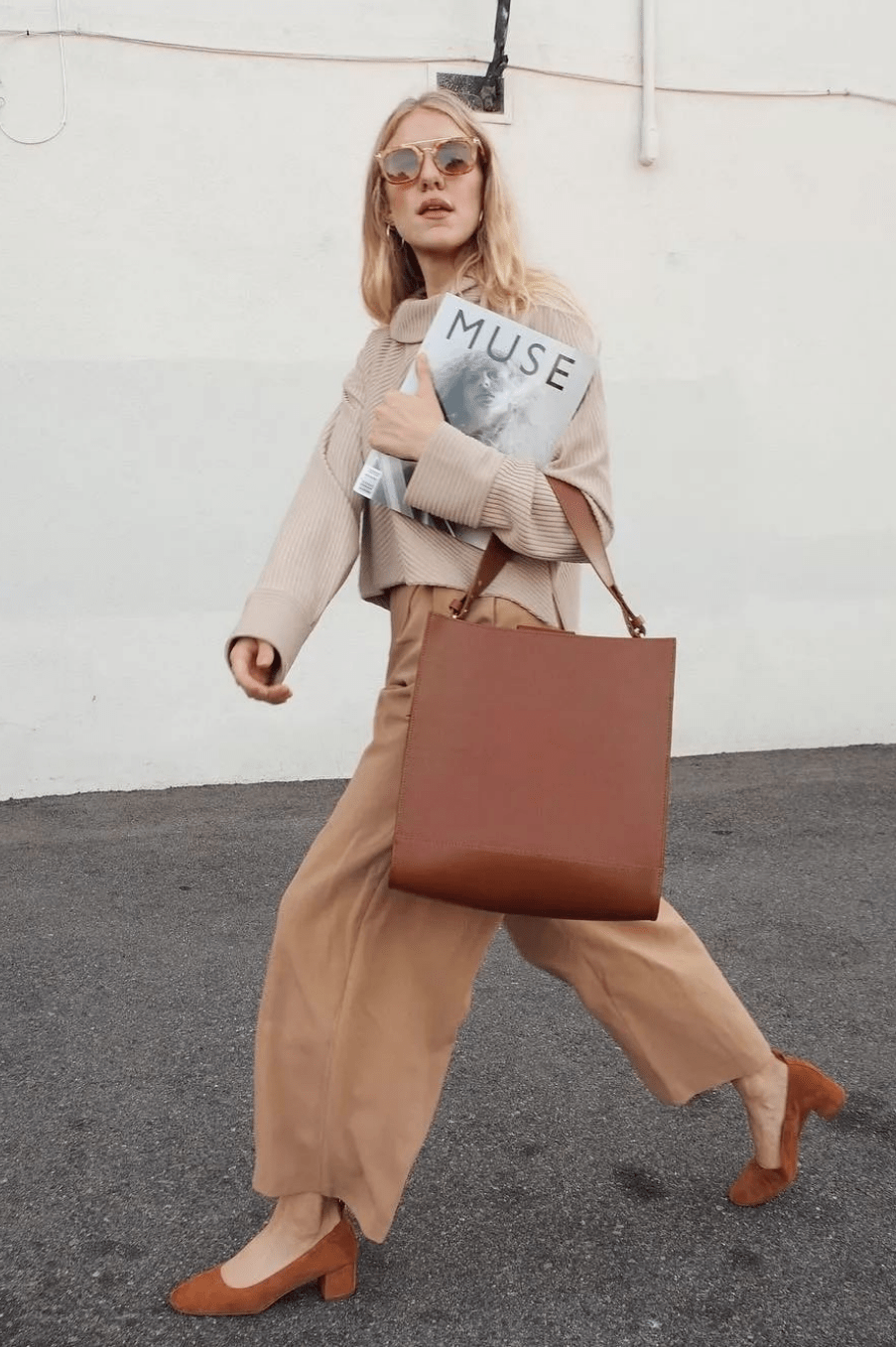 驼色|比驼色更好穿，今年冬天“奶茶色”火了！！