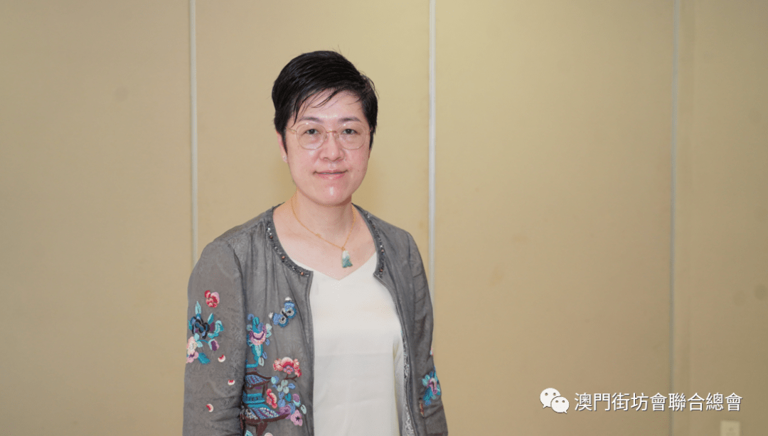 吴小丽:要人性化智能管理