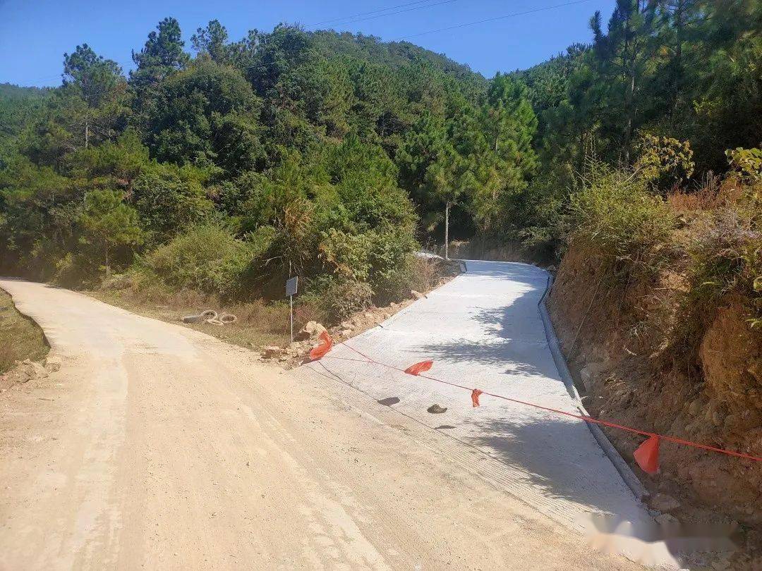 GDP添绿_爱绿护绿手抄报