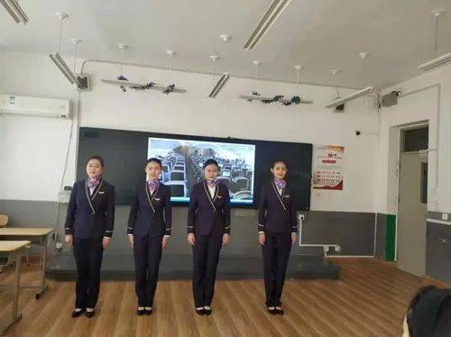 艺资讯艺术学院举办第五届职业形象风采大赛