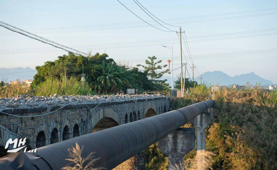 由于凤江赤料路口通往塔头旧住村路段有多个转弯路